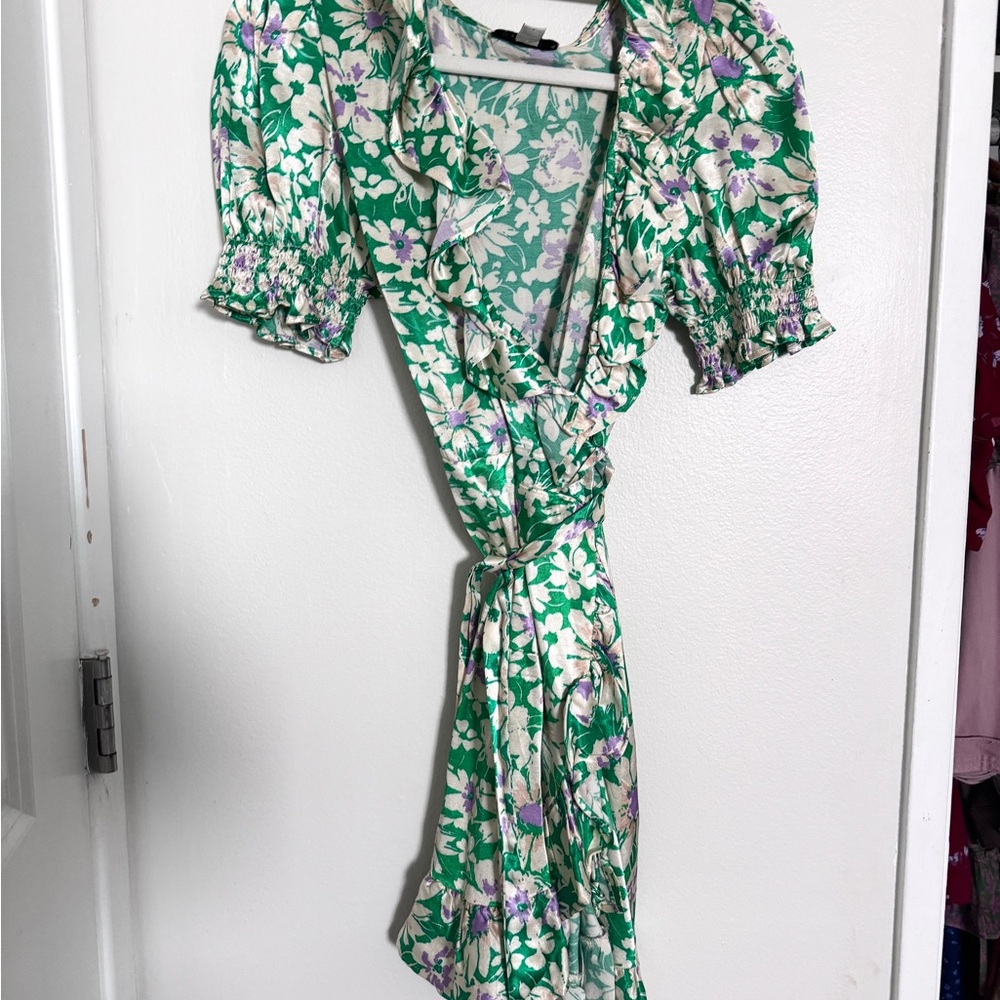 Topshop Green Floral Wrap Dress – Size US 4 (UK 8 / EUR 36)